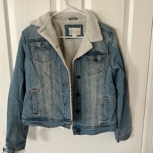 Tillys Sky and Sparrow Denim Sherpa Jacket. Worn a few times but good quality. S